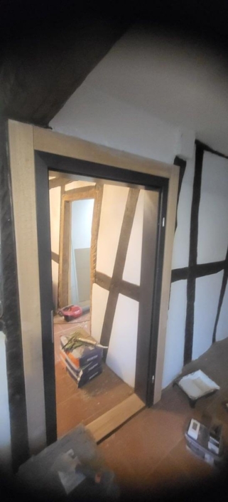 Remplacement de fenêtres, porte d'entrée, portes intérieures et volets roulants