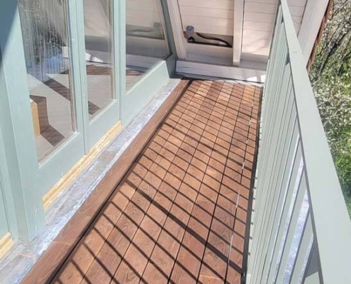 Pose d'un liner et d'une terrasse en thermofrêne