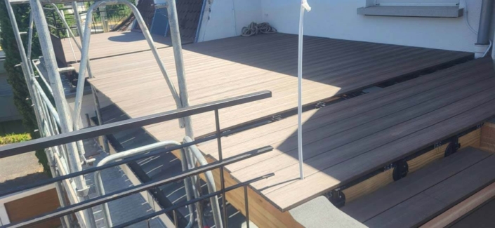 réalisation d’une terrasse en composite à Strasbourg Réalisation d'une terrasse en composite à Strasbourg