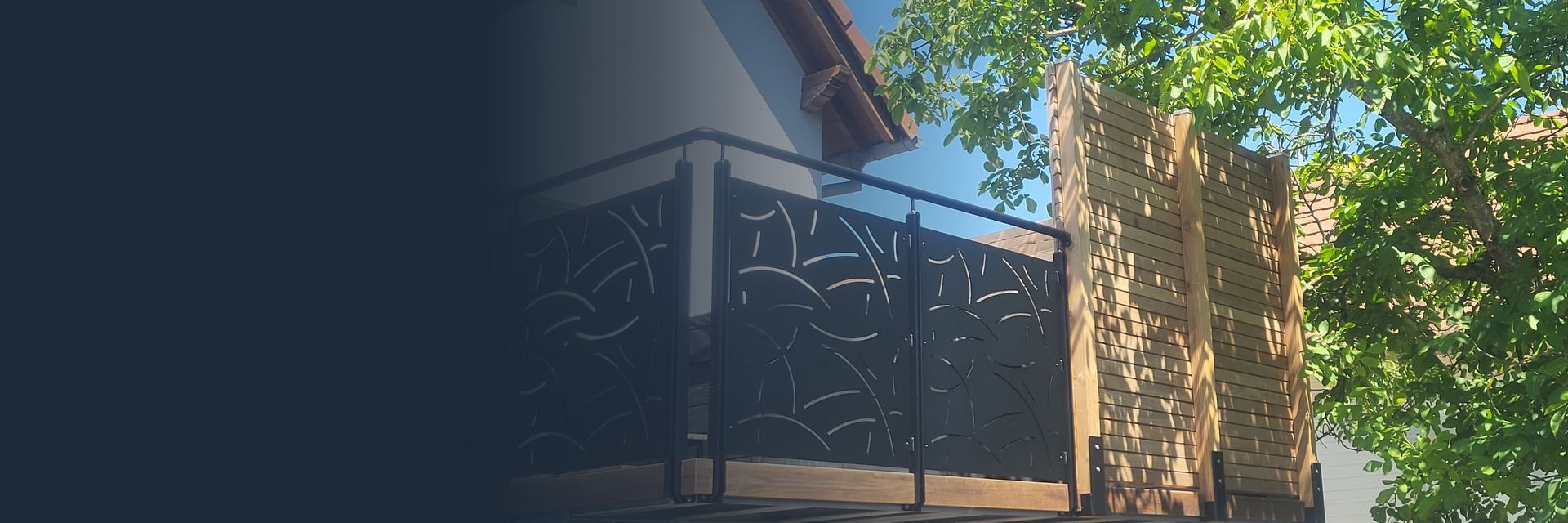 Terrasse et palissade en bois réalisées par HRV Menuiserie